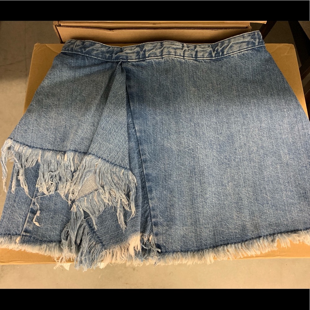 Zara mini denim skirt with asymmetric ruffle - Picture 3 of 7